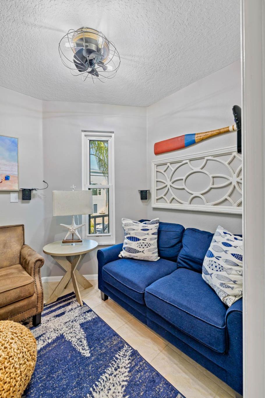 5 Bed3Bath Waterfront Pool Home With Full Gym, Office, And Heated Pool! Hernando Beach Экстерьер фото