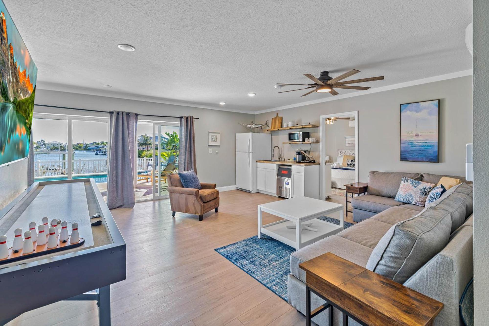 5 Bed3Bath Waterfront Pool Home With Full Gym, Office, And Heated Pool! Hernando Beach Экстерьер фото