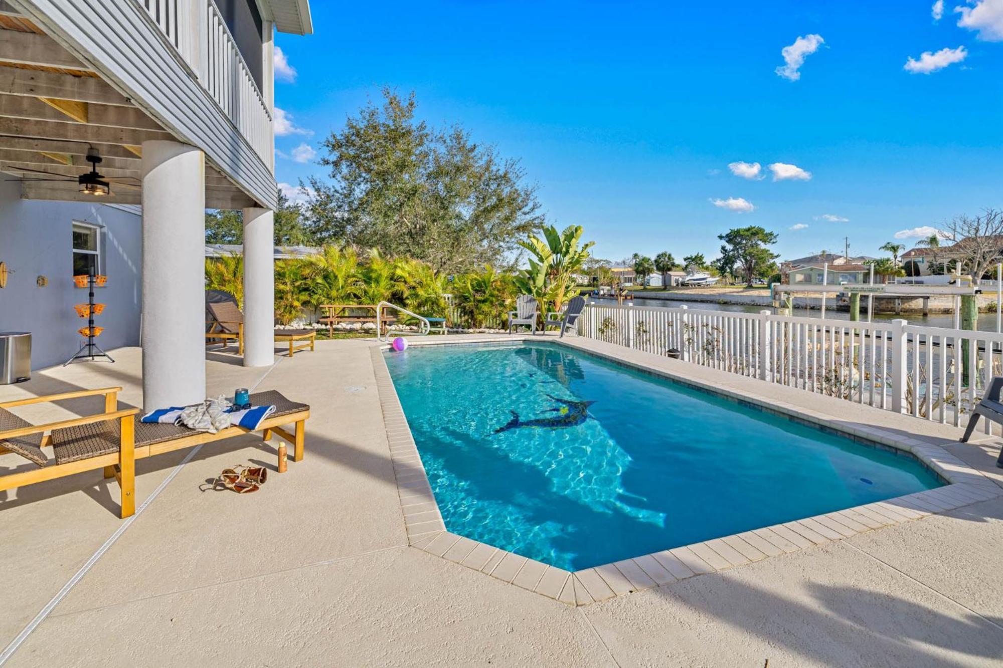 5 Bed3Bath Waterfront Pool Home With Full Gym, Office, And Heated Pool! Hernando Beach Экстерьер фото
