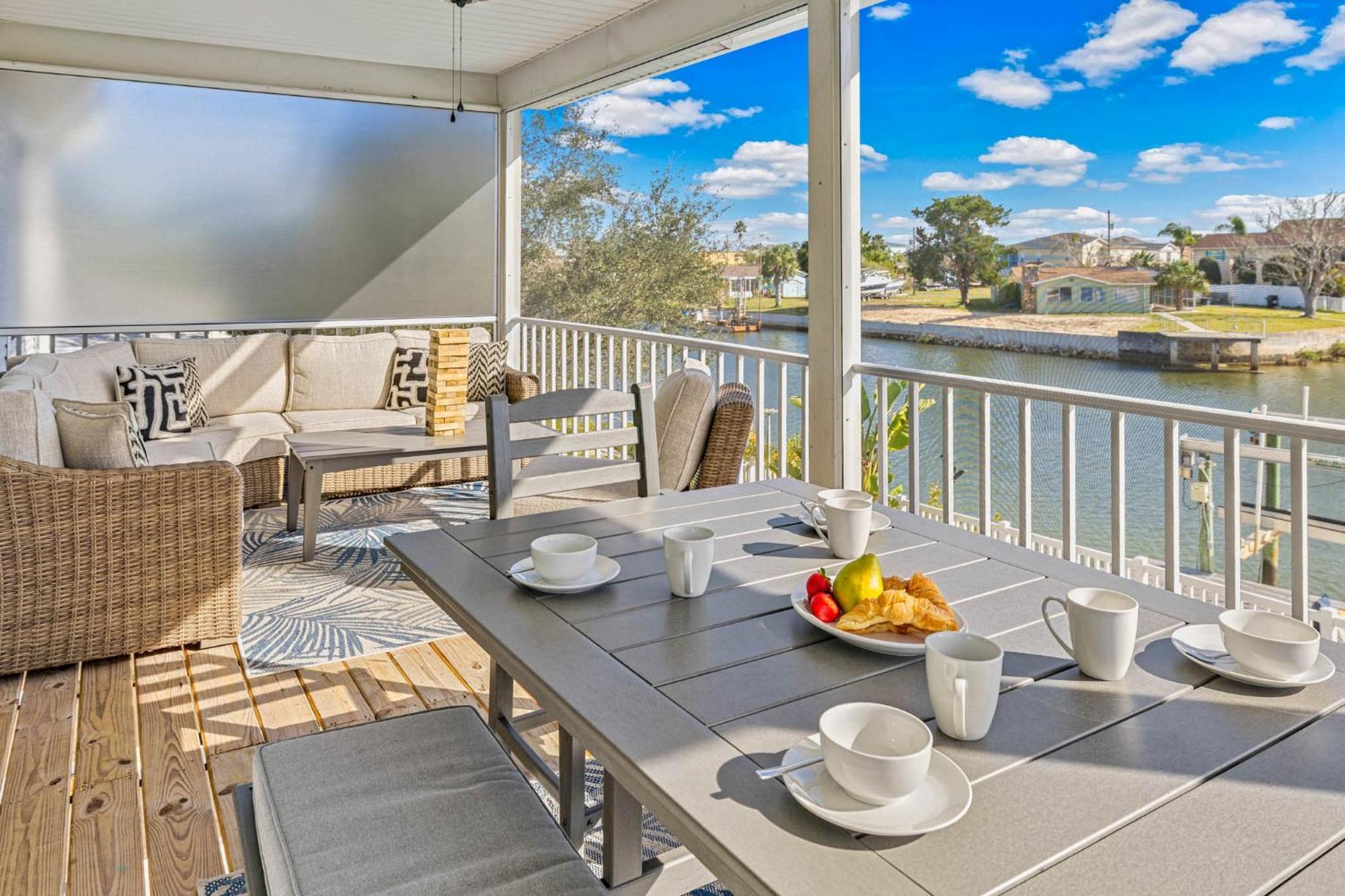 5 Bed3Bath Waterfront Pool Home With Full Gym, Office, And Heated Pool! Hernando Beach Экстерьер фото