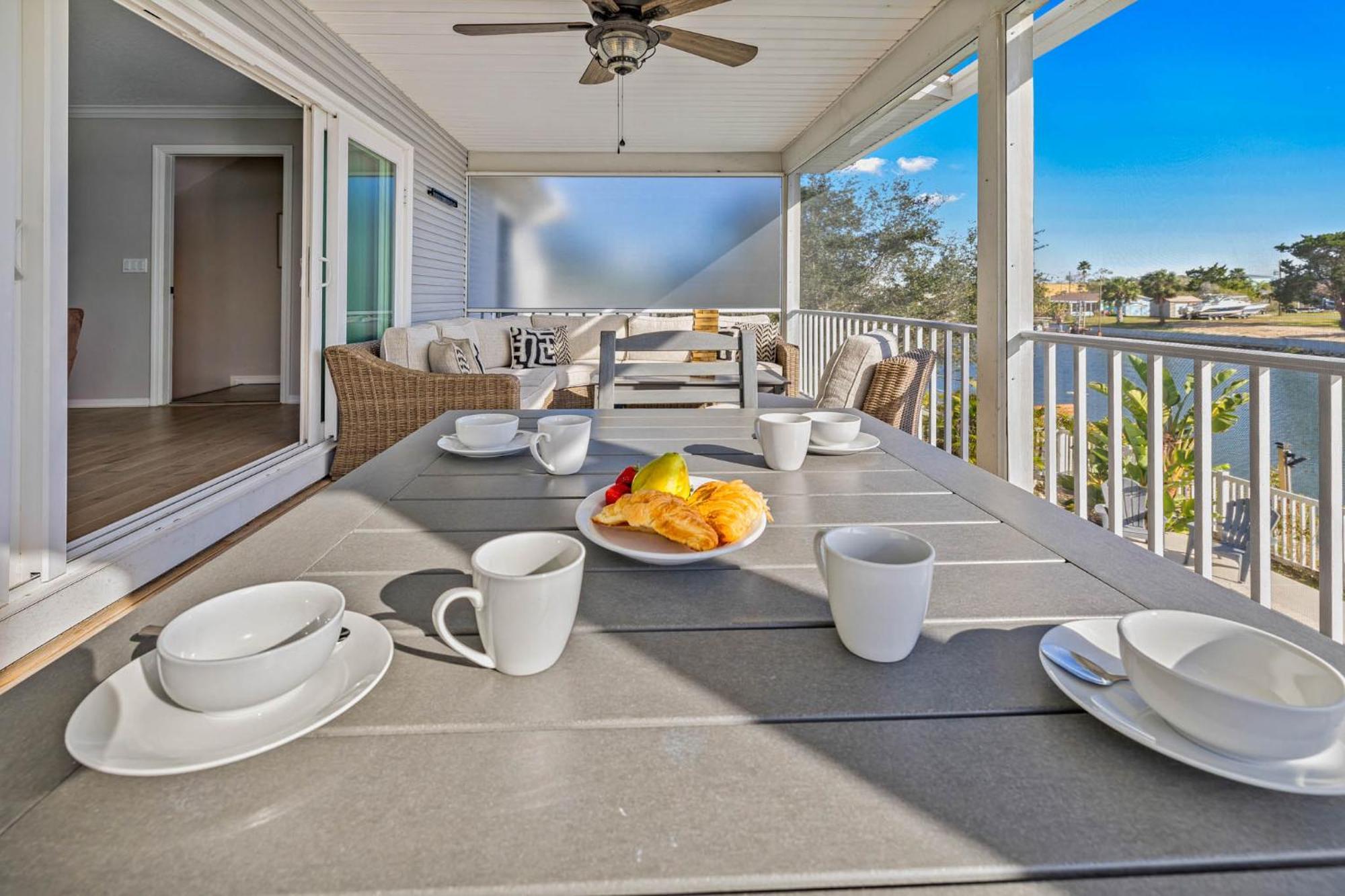 5 Bed3Bath Waterfront Pool Home With Full Gym, Office, And Heated Pool! Hernando Beach Экстерьер фото