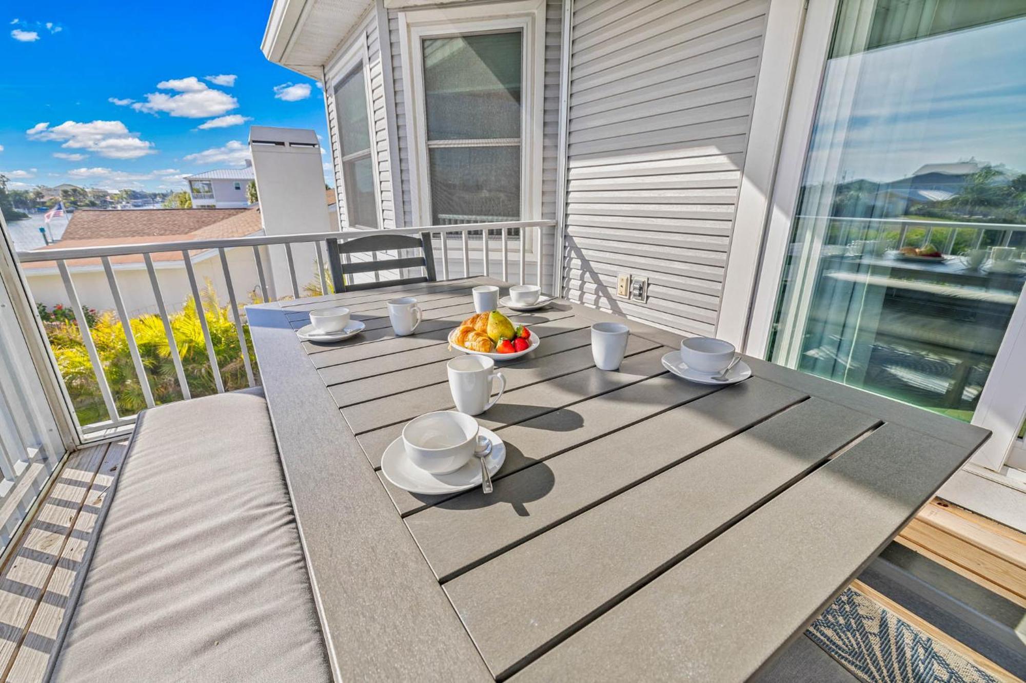 5 Bed3Bath Waterfront Pool Home With Full Gym, Office, And Heated Pool! Hernando Beach Экстерьер фото